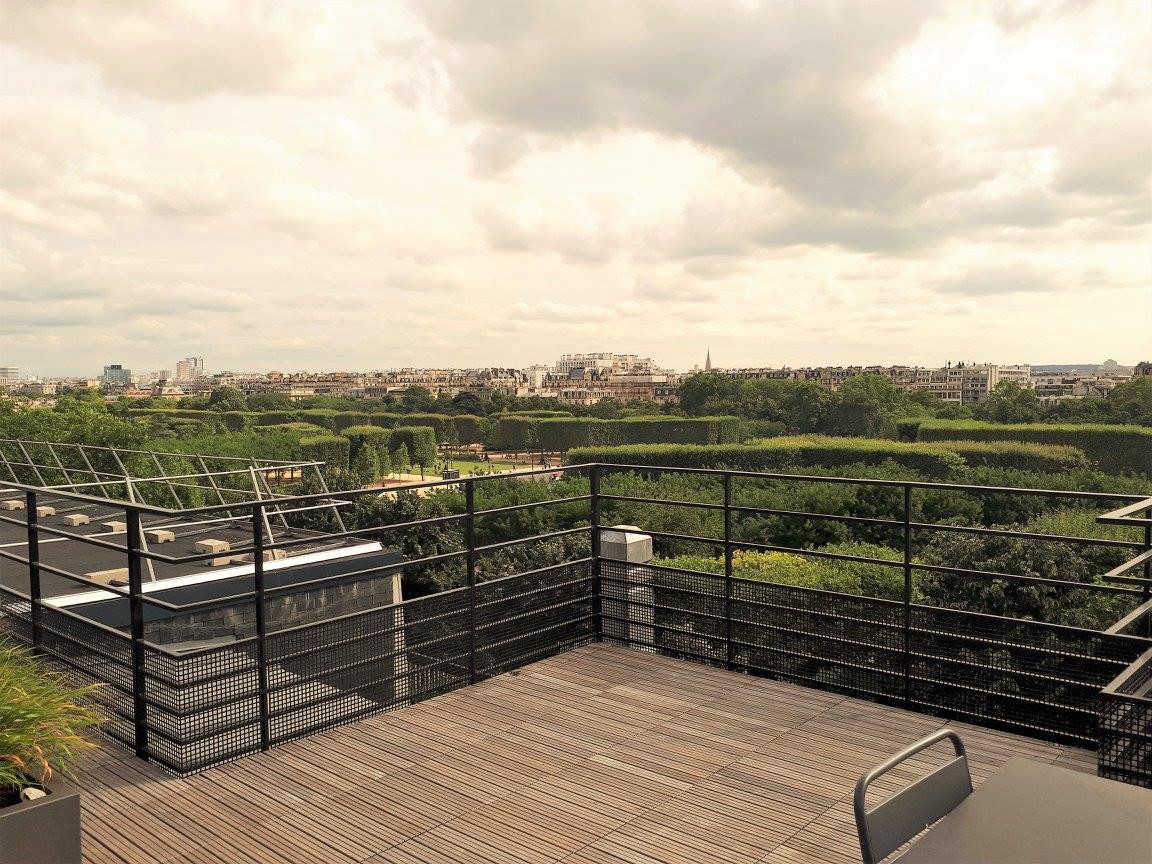 Privatisation Rooftop Champs de Mars