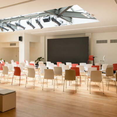 Workstation_Espace-pleniere_cMay-June-Photography-14-1 Workstation_Espace-pleniere_cMay-June-Photography-14-1